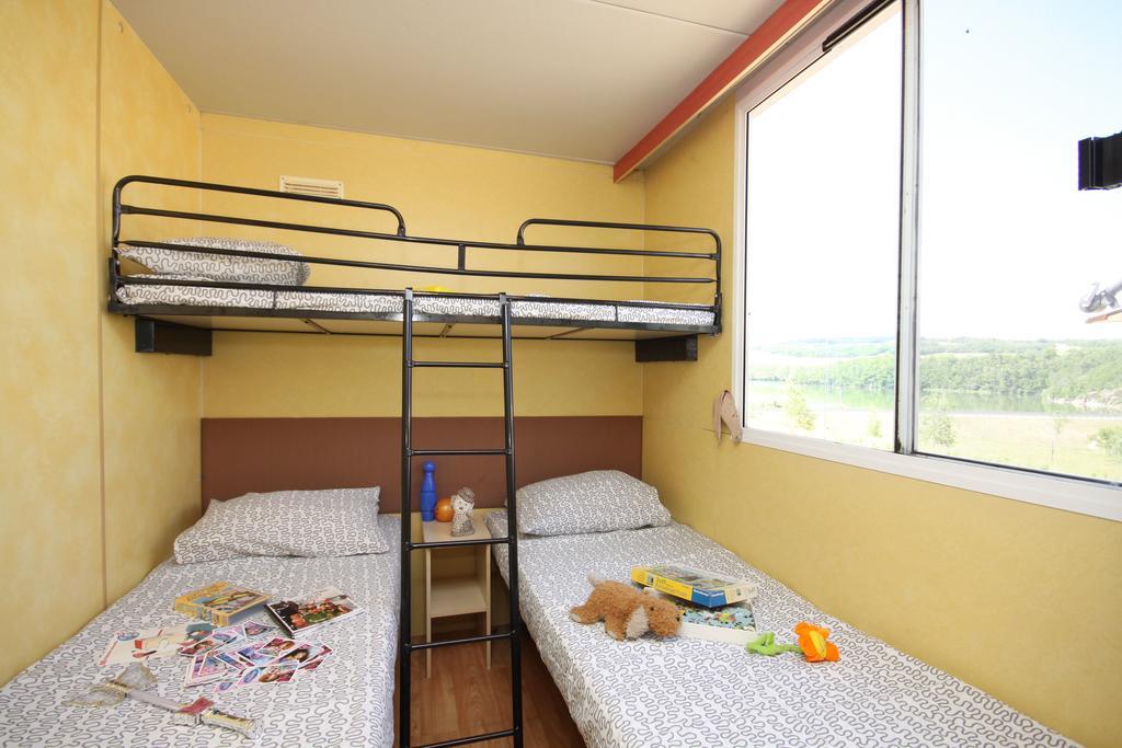 Mobilheimy U Prehrady Hotel Horni Dunajovice Luaran gambar
