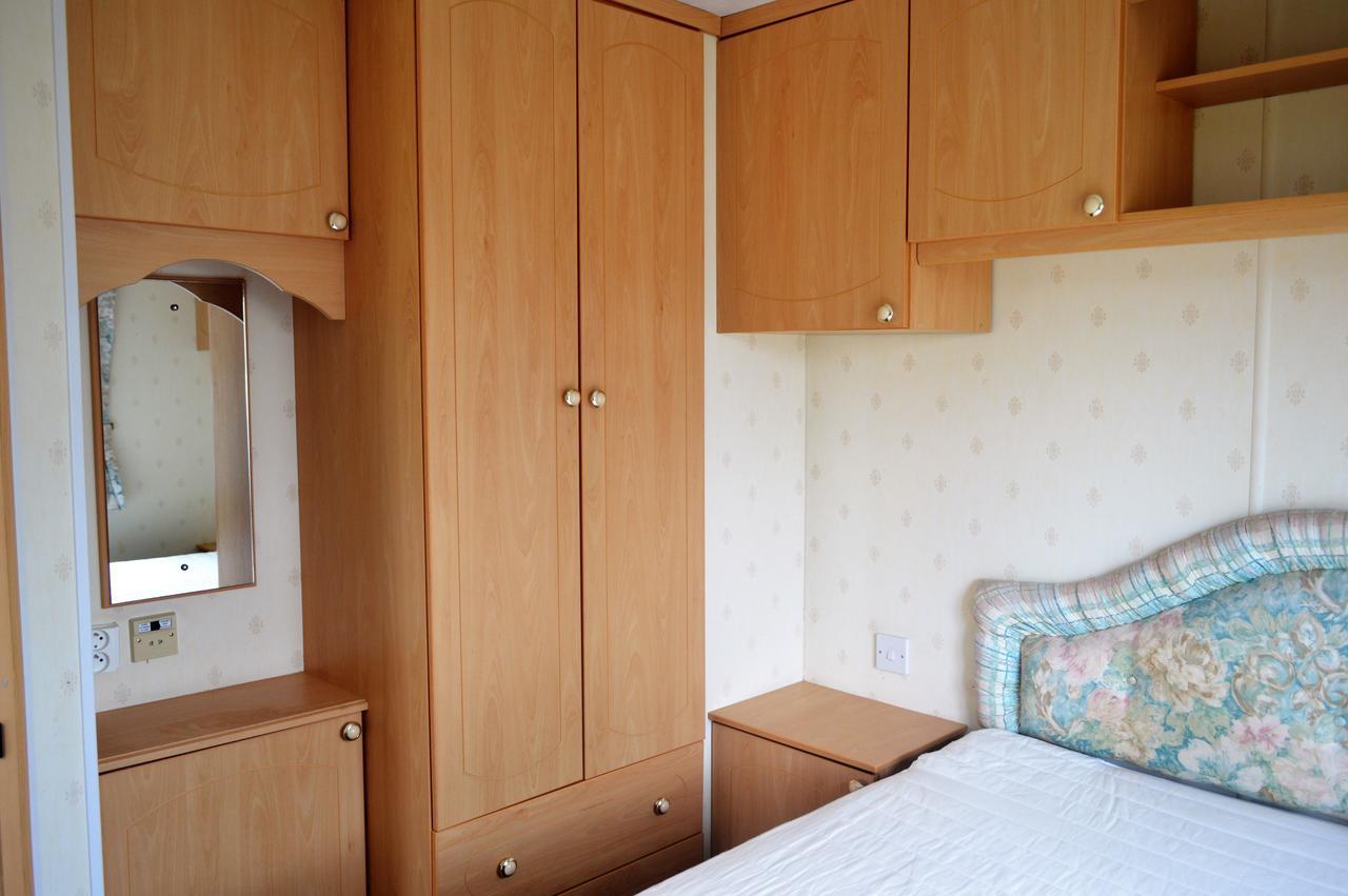 Mobilheimy U Prehrady Hotel Horni Dunajovice Luaran gambar